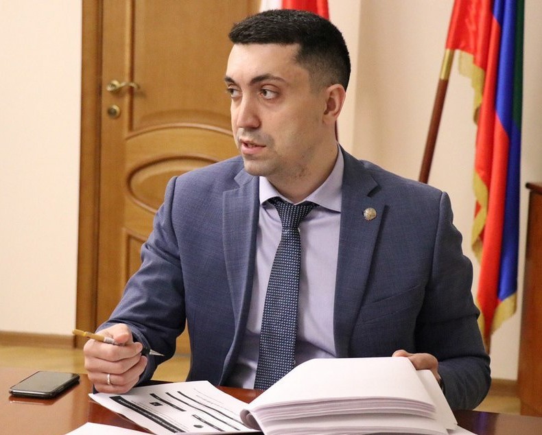 Семь муниципальных добровольческих центров планируют открыть в Дагестане в 2022 году riadagestan.ru