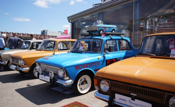 Редкий «Москвич-2141» с минимальным пробегом выставлен на продажу в столице