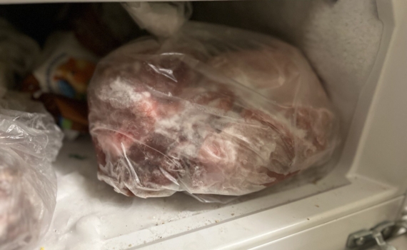 Как навести идеальный порядок в холодильнике раз и навсегда? Вот пять правил от клинеров