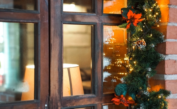 Красная шапка или красные плавки? Как отмечают Новый год в разных странах: 5 невероятных традиций Красная шапка или красные плавки? Как отмечают Новый год в разных странах: 5 невероятных традиций