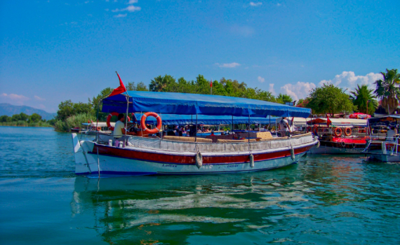 Апрель — выгодный месяц для путешествий: вот куда стоит поехать прямо сейчас Апрель — выгодный месяц для путешествий: вот куда стоит поехать прямо сейчас